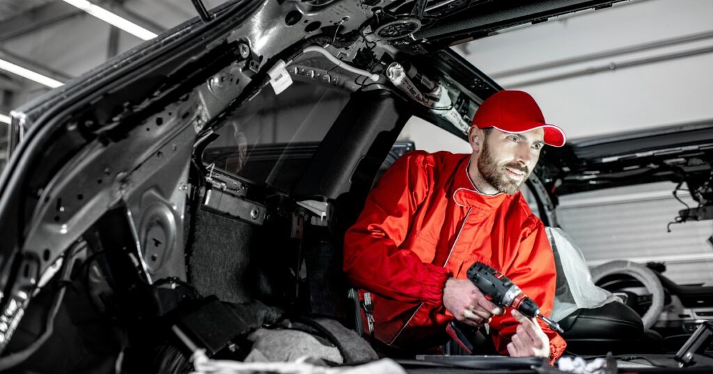 Mason Panel & Paint! Expert body parts fitting & panel beating services in Hamilton.